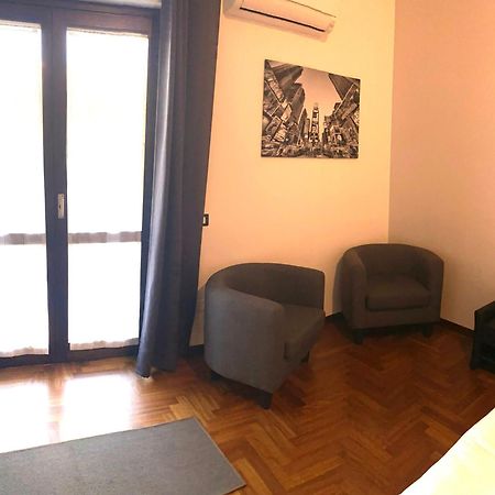 Casa Mariluka Panzió Capoterra Kültér fotó