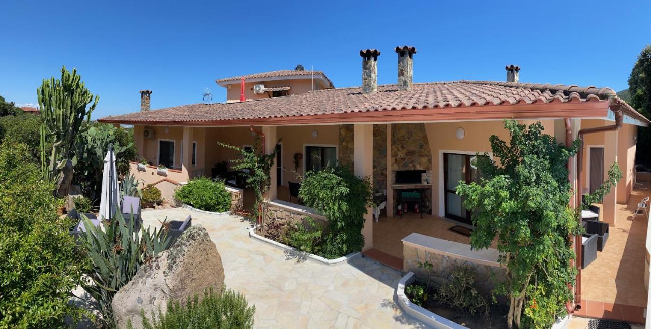 Casa Mariluka Panzió Capoterra Kültér fotó